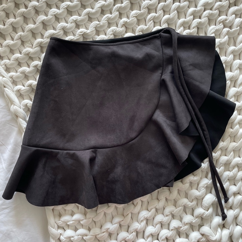 Solemio Vegan Suede Skort